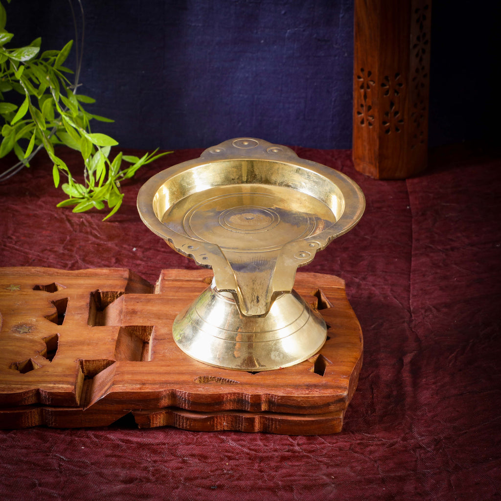 Sri Rudra Abhishekam Stand Small (SR 03565)